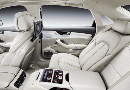 Audi A8 L faz massagem e custa R$ 457.300