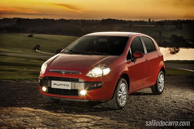 Fiat apresenta Linea e Punto 2016
