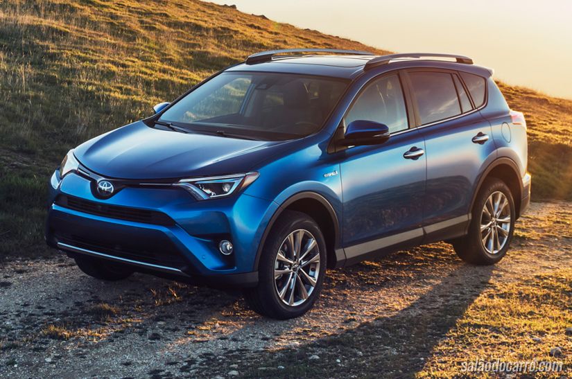 Toyota lança RAV4 2016 em Nova York