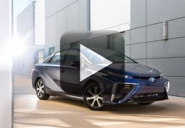 Toyota apresenta carro que funciona com fezes de vaca
