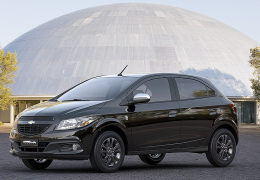 Chevrolet lança Onix Seleção