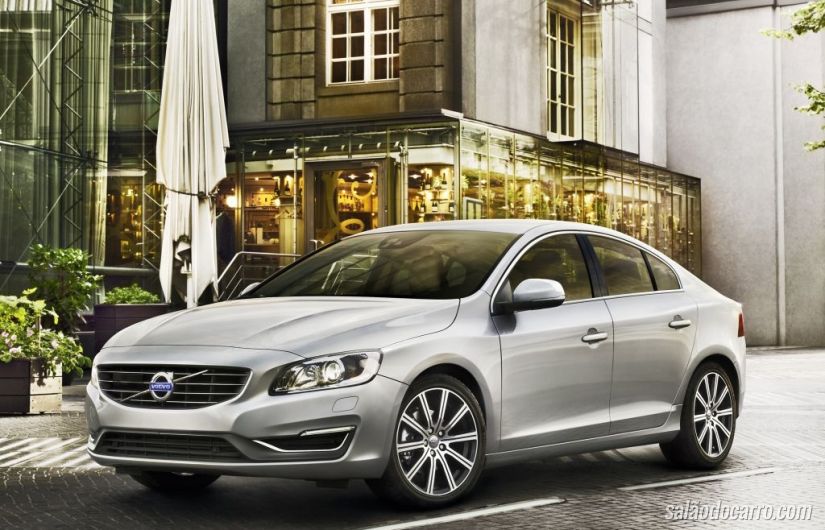 Volvo lança novas versões de entrada para S60 e V60