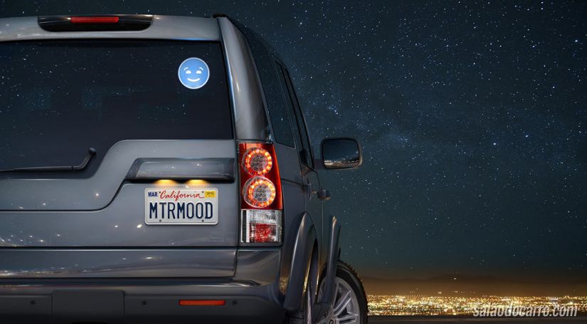 Empresa lança sistema de comunicação entre carros com emojis