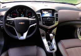 Teste do Chevrolet Cruze LTZ 2015