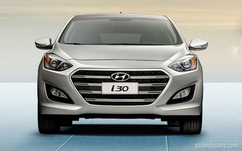 Hyundai i30 ganha teto solar