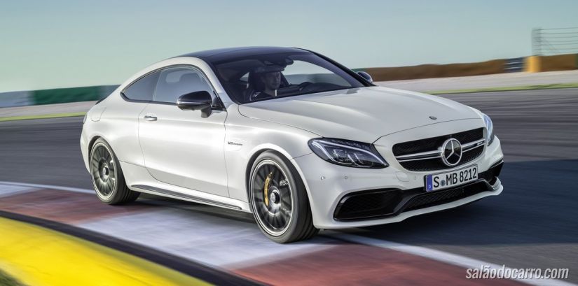 Confira o novo teaser do Mercedes Classe C Coupé AMG