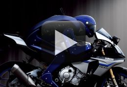 Conheça o robô que consegue pilotar uma moto