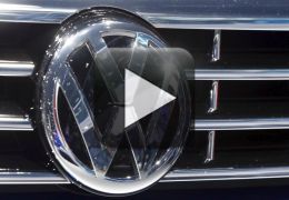 Volkswagen brinda com escolha do nome do novo carro compacto