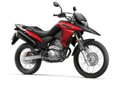 Honda lança linha 2016 da trail XRE