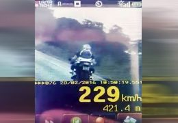 Moto bate recorde de velocidade em Goiás