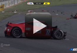 Piloto se envolve em acidente com Ferrari 458 GT3