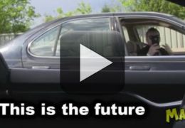 Vídeo mostra reação de pessoas que se deparam com carro sem motorista