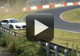 Piloto de Audi 8 se envolve em acidente em Nürburgring