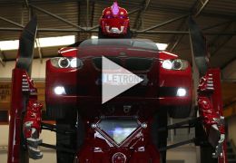 Empresa cria carro que vira robô de verdade