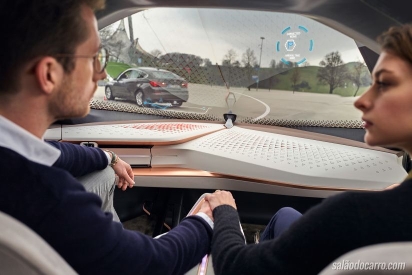 BMW investe em carro autônomo com conexão à internet