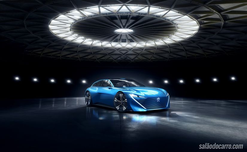 Instinct é carro conceito desenvolvido pela Peugeot e Samsung