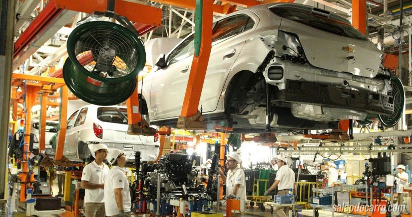 Anfavea aponta aumento na produção de carros durante fevereiro