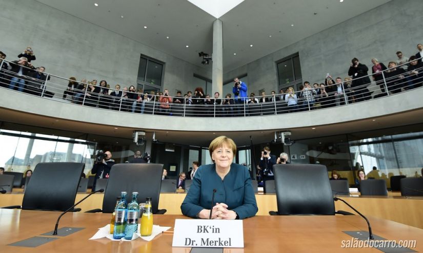 Merkel afirma que não sabia do escândalo do diesel da Volkswagen