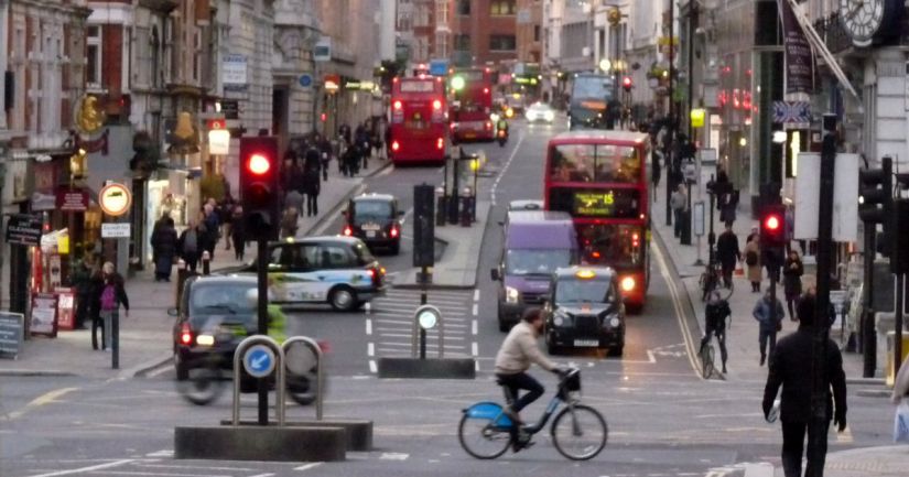 Londres terá pedágio para veículos poluentes