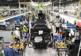 Toyota anuncia investimento bilionário em fábrica dos EUA