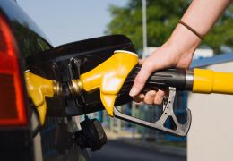 Montadoras querem criar “super gasolina”
