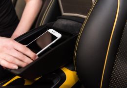 Nissan quer bloquear sinal de celular dentro do carro