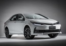 Toyota chama Corolla para recall