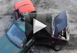 Russos fazem spinner utilizando carros