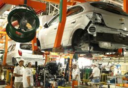 Brasil registra aumento de 23% na produção de carros no 1º semestre