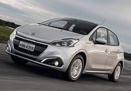 Peugeot vai dar câmbio automático de graça para 208 e 2008