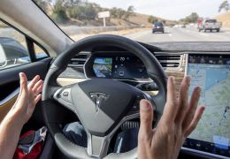 Califórnia libera circulação de veículos elétricos sem motorista