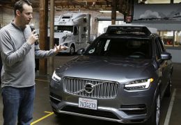 Uber deve comprar milhares de carros autônomos da Volvo