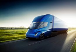 Tesla apresenta seu primeiro caminhão elétrico: o Semi Truck