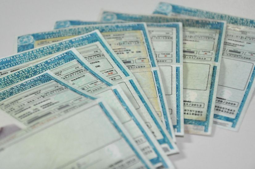 900 motoristas são notificados pelo Detran-GO sobre suspensão da CNH