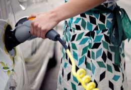 Senado brasileiro aprova projeto para instalação de pontos de recarga