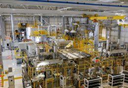 Renault inaugura fábrica de componentes no Paraná