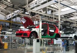 Volkswagen vai produzir carros com câmbio automático em Taubaté