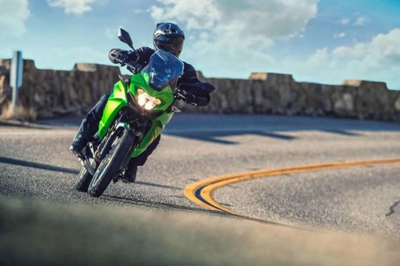 Moto Versys-X 300 fica mais barata no Brasil