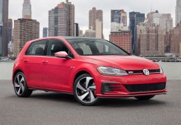 Volkswagen confirma baixa no preço do Golf GTI no Brasil