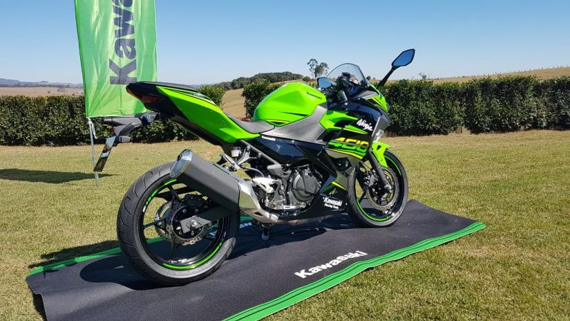 Kawasaki lança Ninja 400 no Brasil