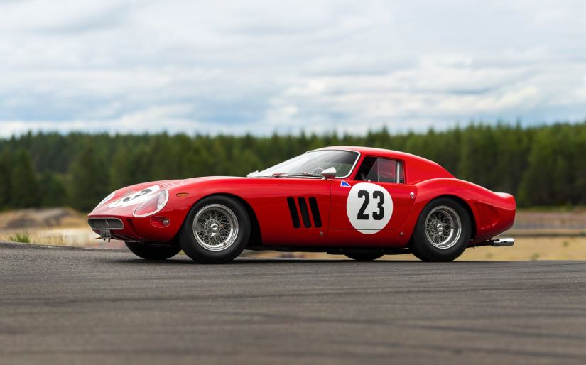 Ferrari bate recorde de carro mais caro vendido em leilão