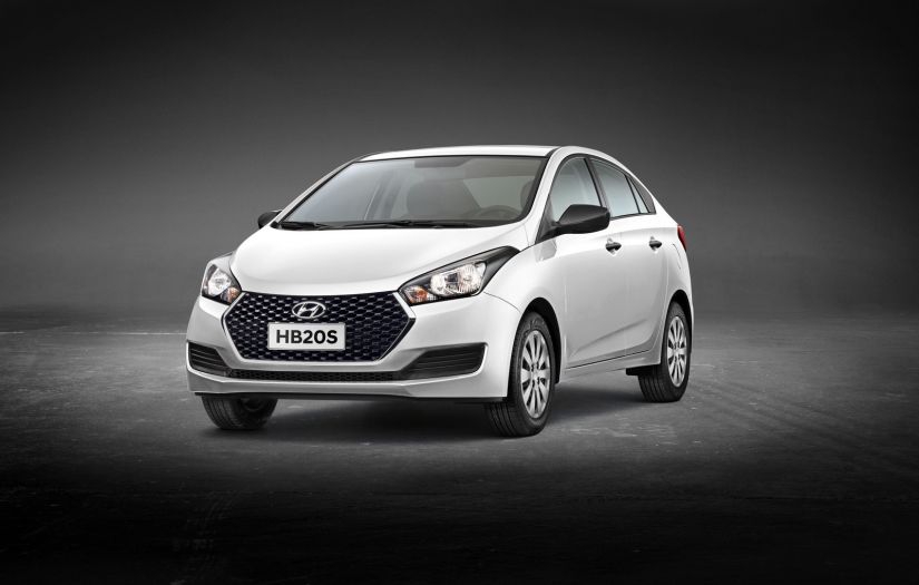 Hyundai apresenta nova versão de entrada do HB20S