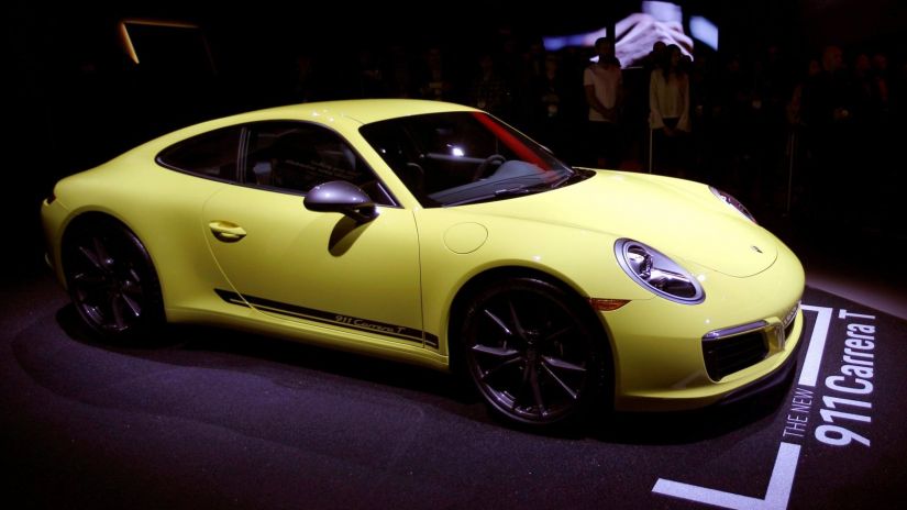 Porsche anuncia serviço de aluguel de carros de luxo