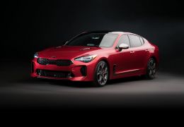 Kia lança Stinger GT no Brasil por R$ 350 mil