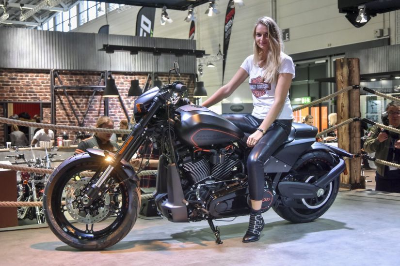 Harley-Davidson lança FXDR no Brasil
