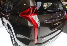 Mitsubishi apresenta Pajero Sport e renova linha para Salão