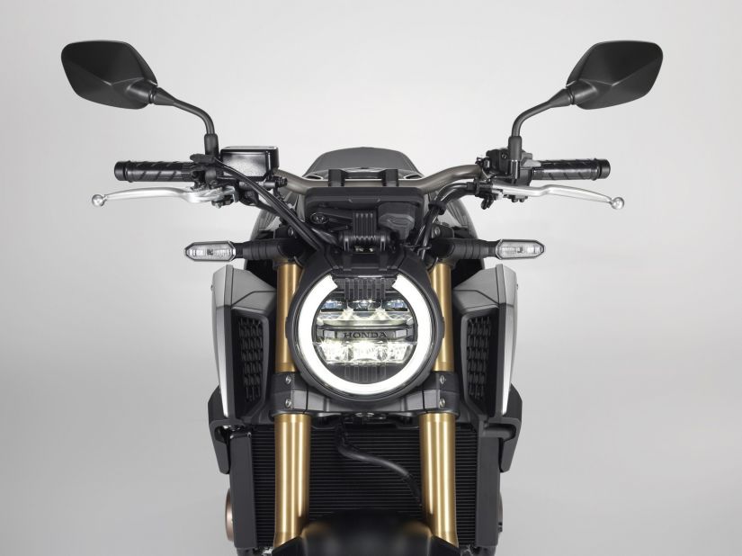 Honda lança moto CB 650R no Brasil