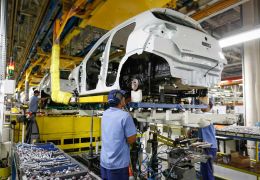 Produção de veículos cai 1,6% em novembro
