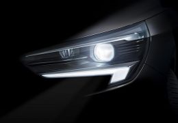Revelado o formato do farol do novo Corsa