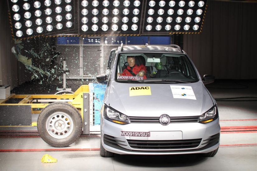 Volkswagen Fox leva 3 estrelas em teste de colisão